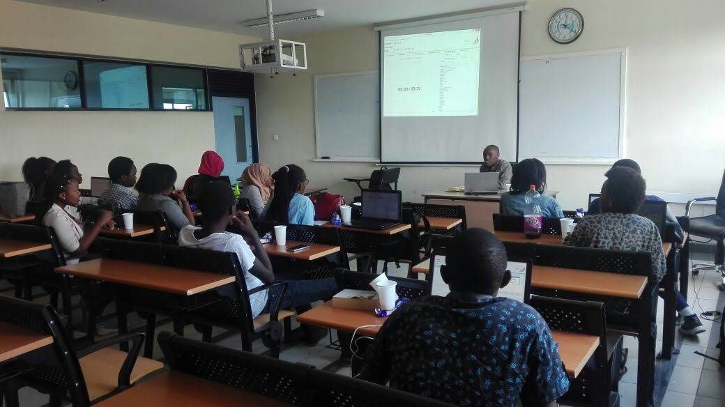 Richard training Kenya Model United Nations staff and volunteers on climate action.