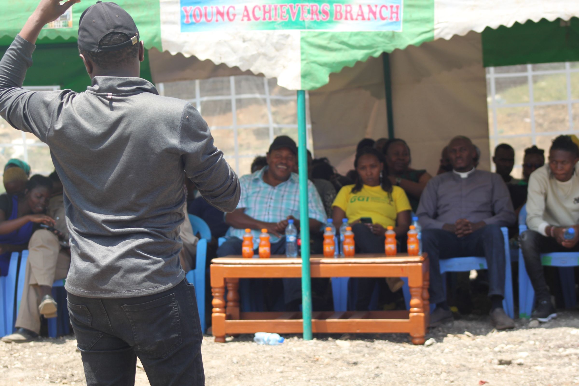 Richard addressing the Nairobi Rivers Commission and residents of Korogocho A Village on riverine conservation during the 2023 World Wetlands Day at Korogocho Riverfront Park on 2nd February 2023