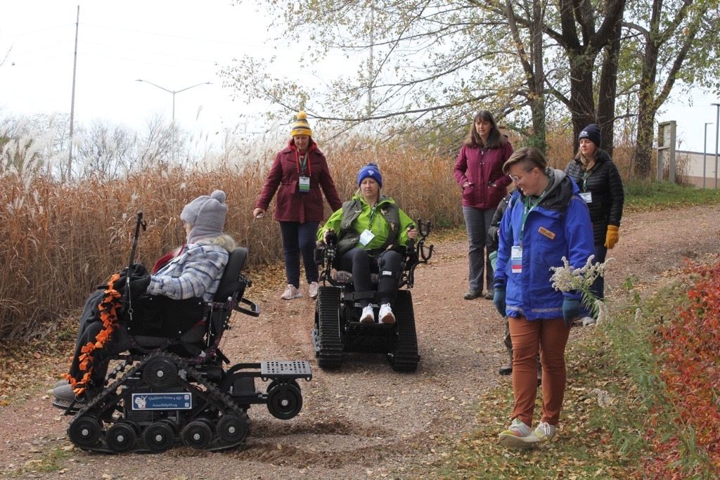 Rachael co-leads a conference workshop for environmental educators on accessibility in the outdoors. 