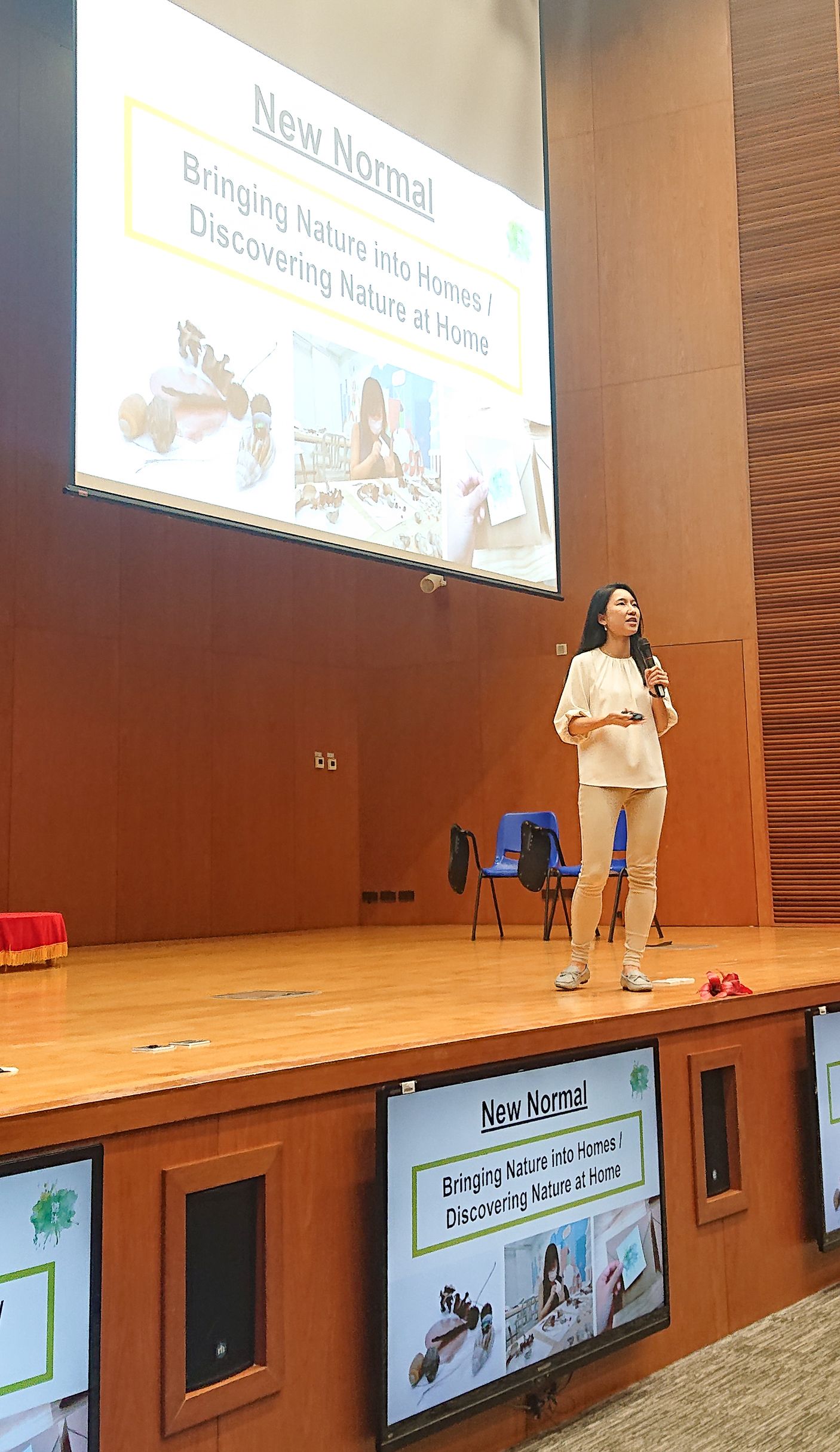 Tracy sharing at a university about Nature Bathing's work and how to connect with nature in daily lives. Credit: Nature Bathing.