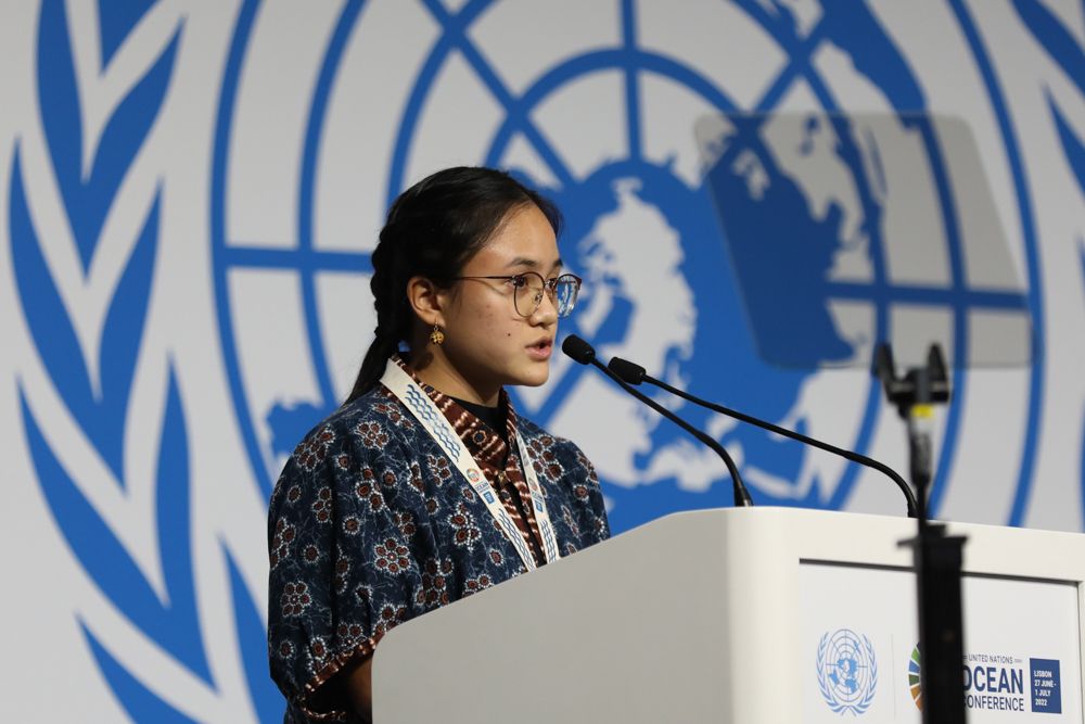 Brigitta speaking at the plenary hall of the United Nations Ocean Conference. 