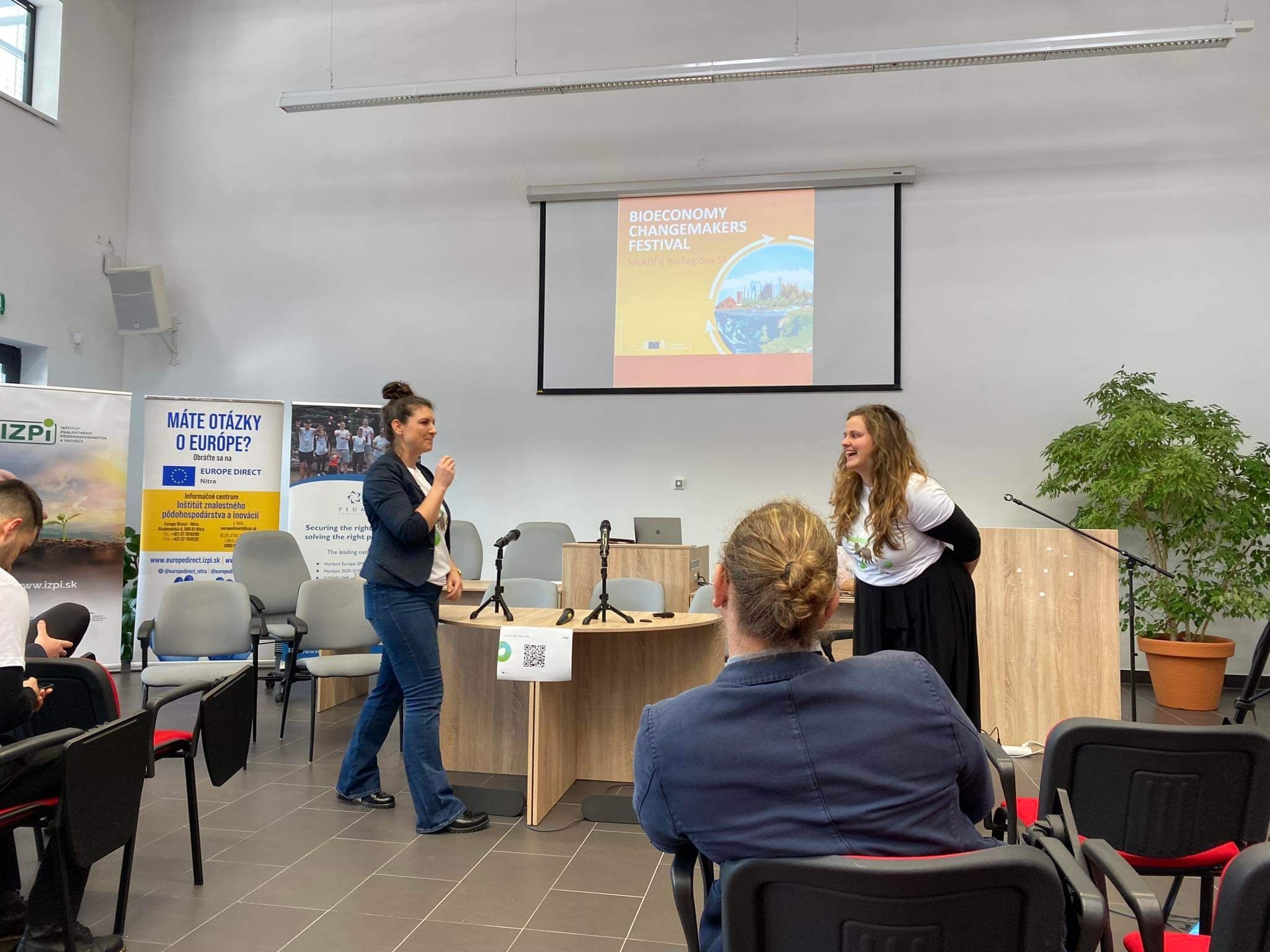 Katka giving a TedX presentation about carrier in EE and her path from volunteering to the field of profession staying in the environmental topics.