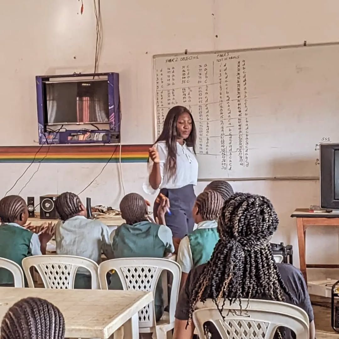 A woman teaching a class.